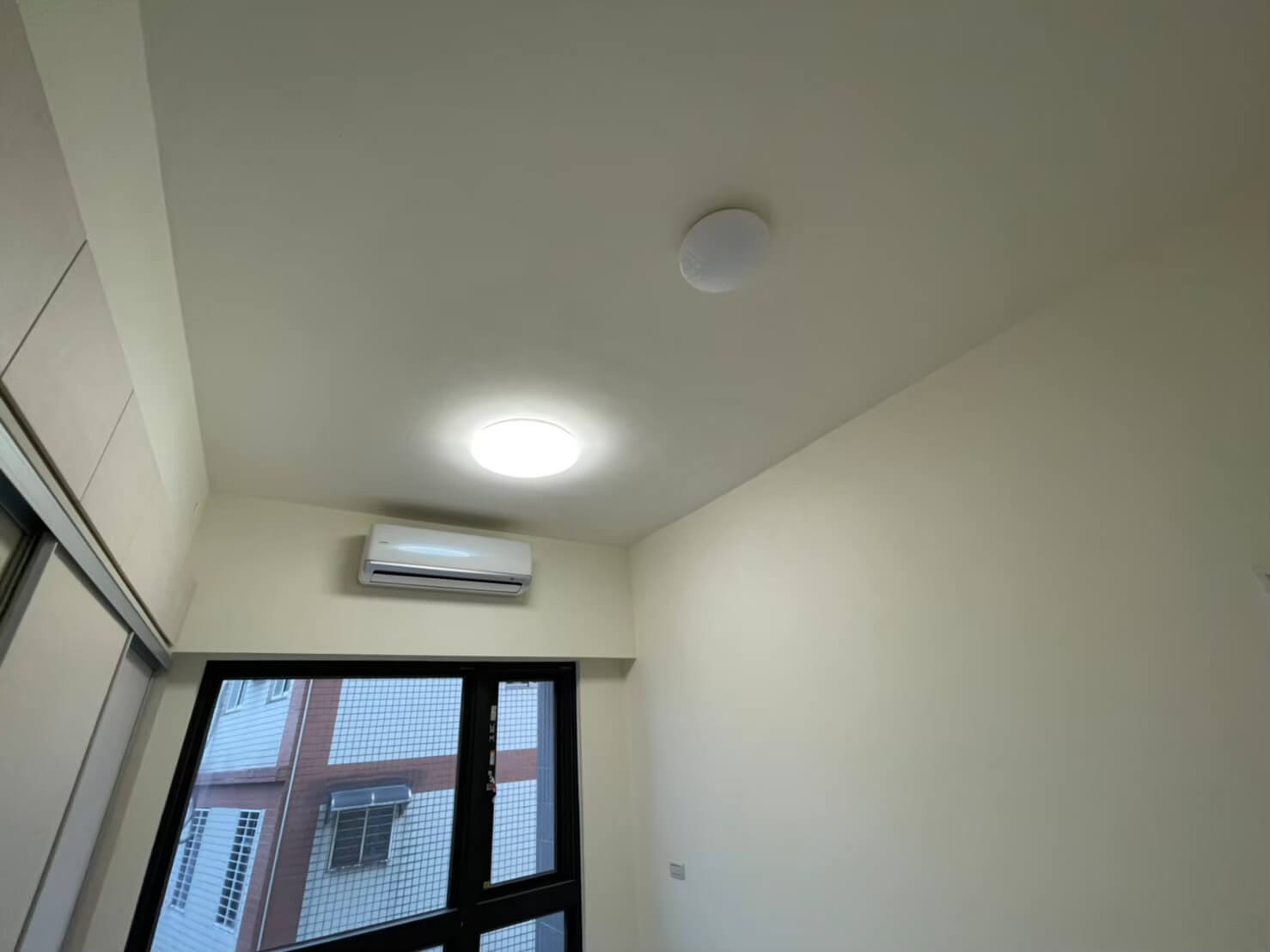 藍天鵝燈飾工廠吸頂燈安裝實例